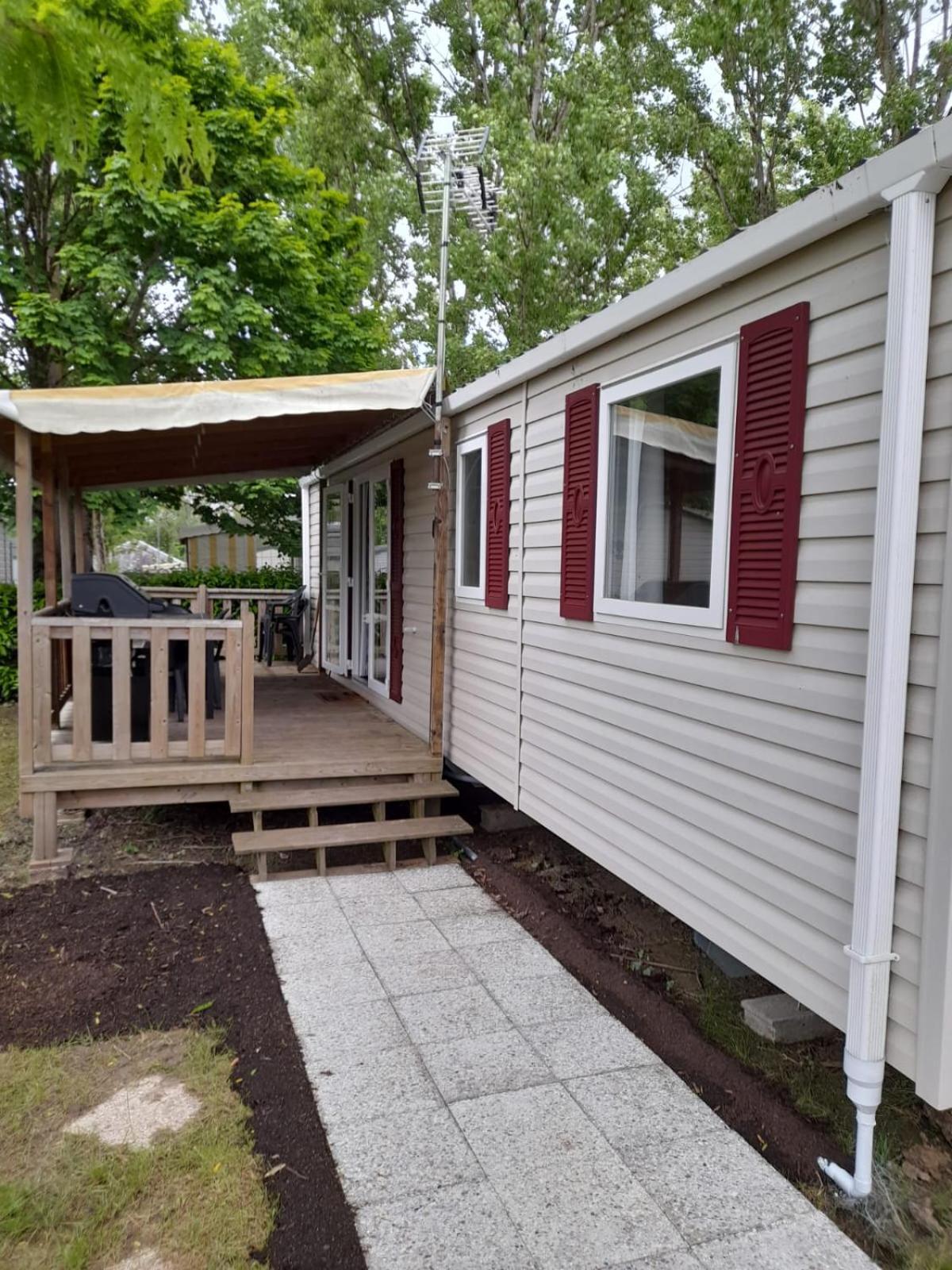 Mhvacances Louent Plusieurs Mobilhomes Dans Camping 4 Etoiles Proche Chateaux Et Zoo Beauval Onzain Zewnętrze zdjęcie